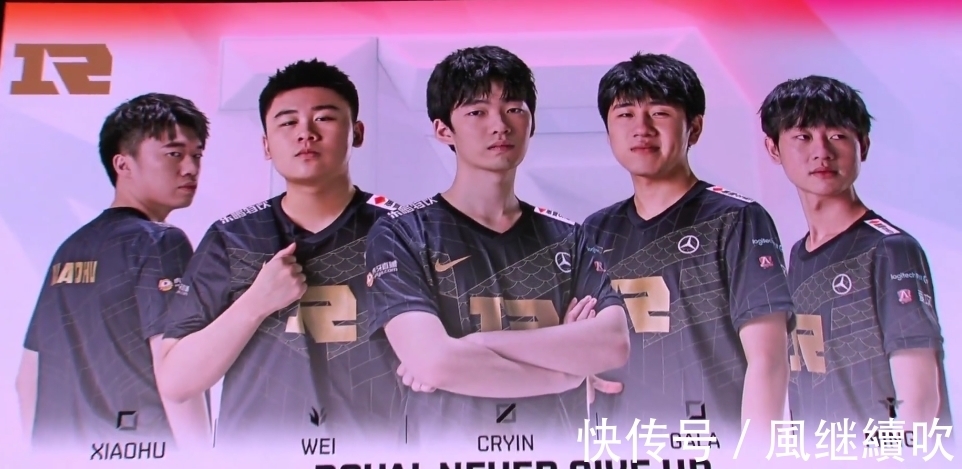 意为球员付 意为球员付