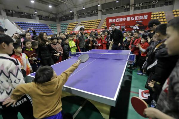 占据控球主 占据控球主